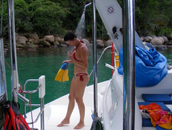 catamaran_extasea_shower catamaran_extasea_shower