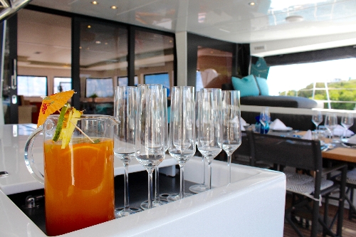 catamaran_eclipse_cocktails catamaran_eclipse_cocktails