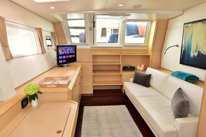 catamaran_lady_katlo_mastersuite catamaran_lady_katlo_mastersuite