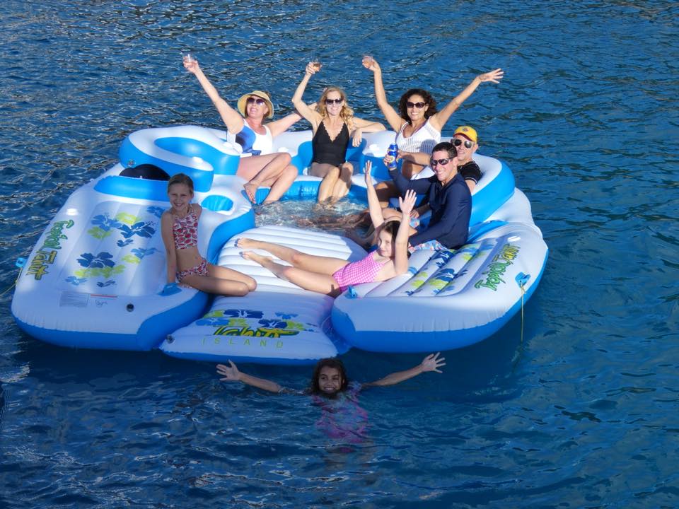 catamaran_adadstra_floatingisland2 A family of 8 floating on a huge raft on an epic family vacation.