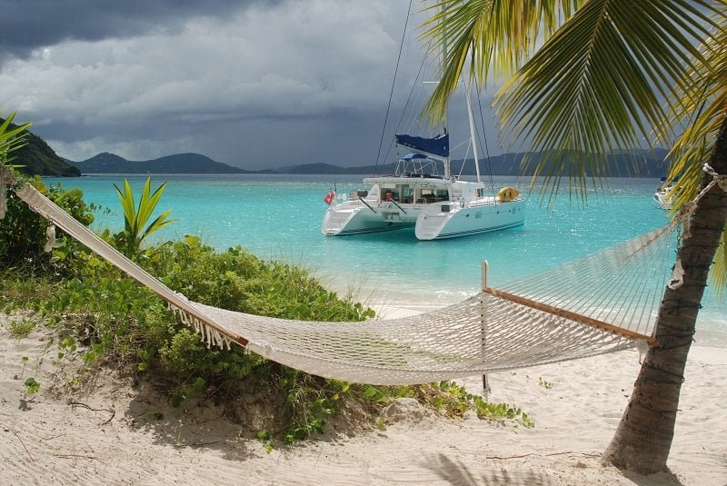 catamaran_by_the_beach catamaran_by_the_beach