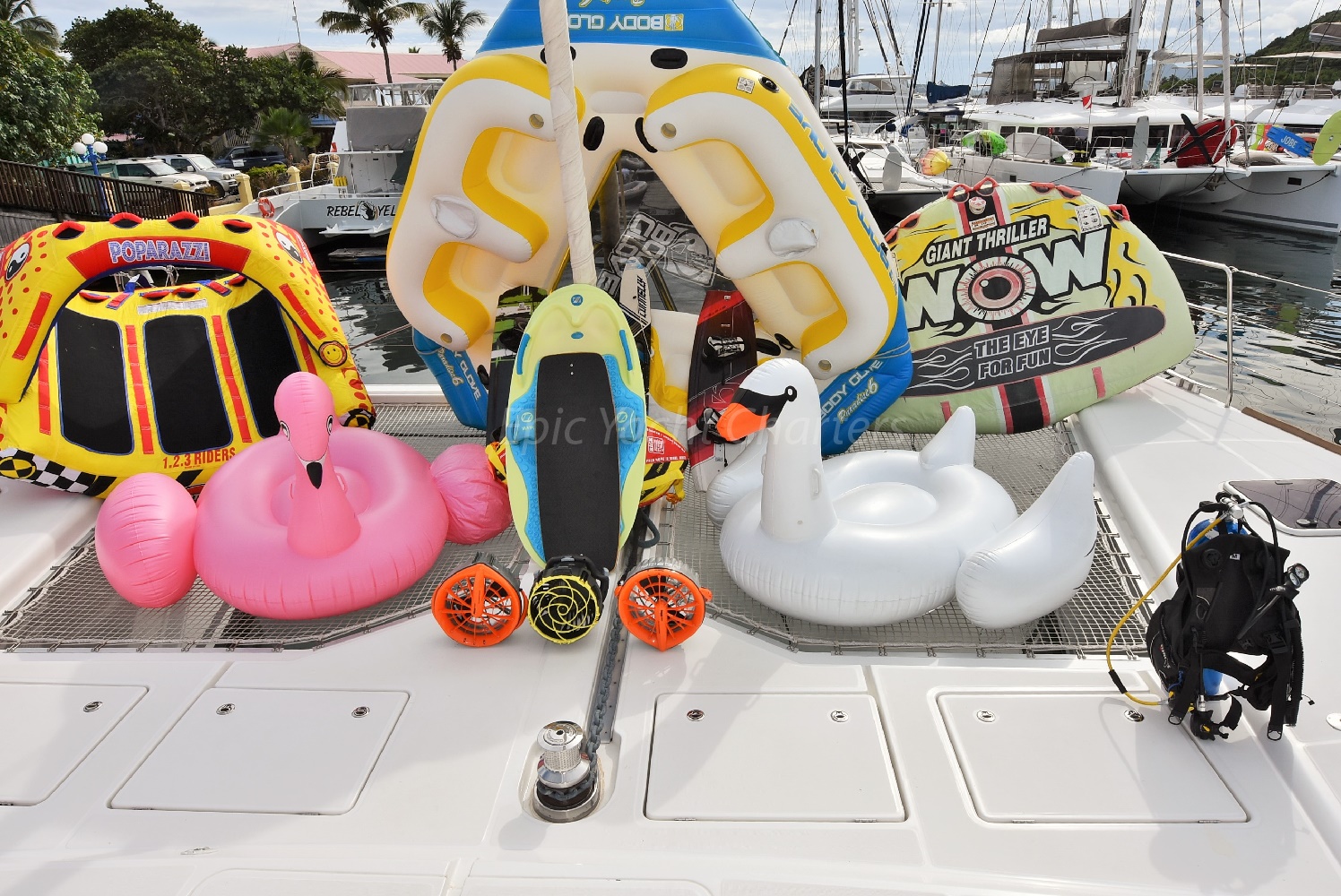 catamaran_enigma_watertoys2 catamaran_enigma_watertoys2