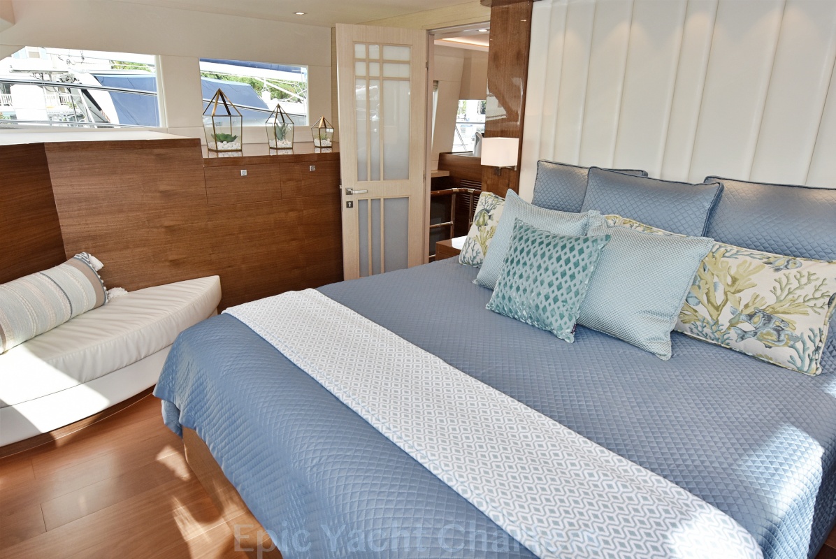 catamaran_mucho_gusto_master_suite catamaran_mucho_gusto_master_suite