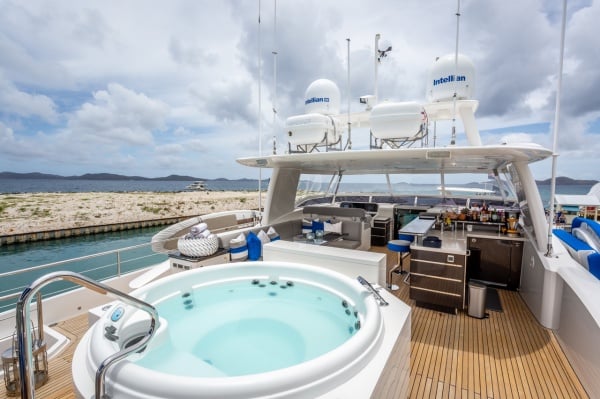 motoryacht_angeleys_skylounge motoryacht_angeleys_skylounge