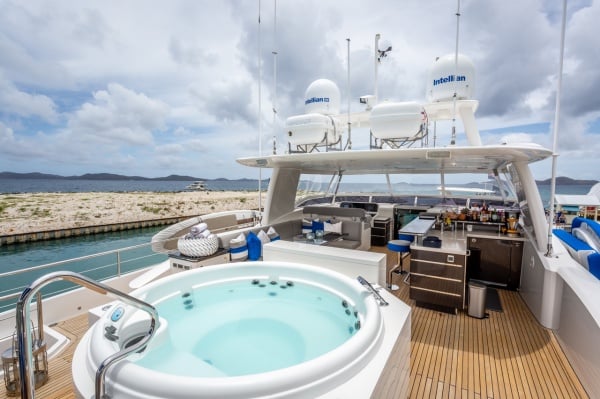 motoryacht_angeleys_skylounge