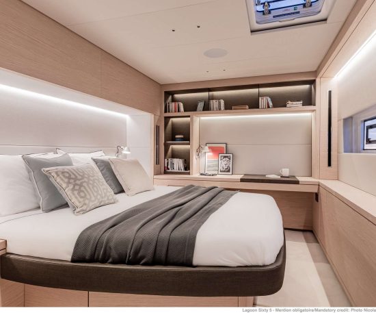 Catamaran_Aura_master_cabin