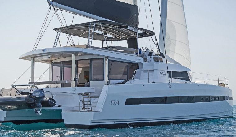 Catamaran_Windward_cropped Catamaran_Windward_cropped