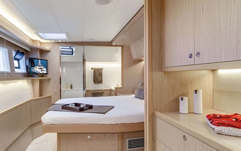 Catamaran_Liquid_Zen_guest_cabin1 Catamaran_Liquid_Zen_guest_cabin1