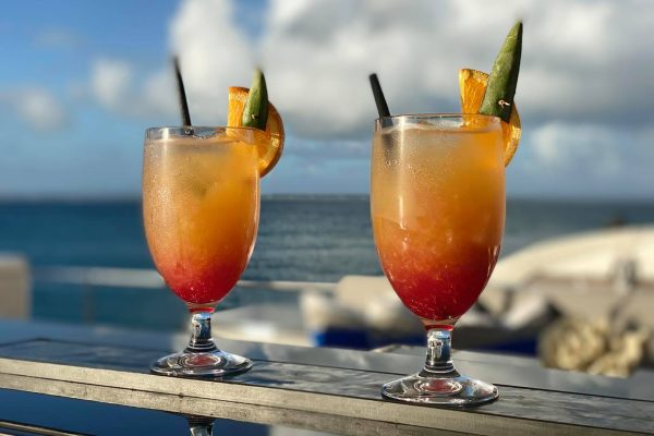 angeleyes_netflix_cocktail angeleyes_netflix_cocktail