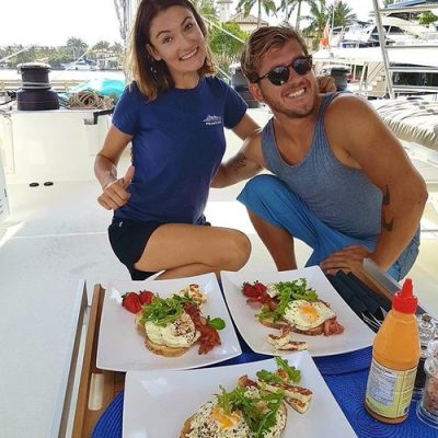 catamaran_dragonfly_crew_food catamaran_dragonfly_crew_food