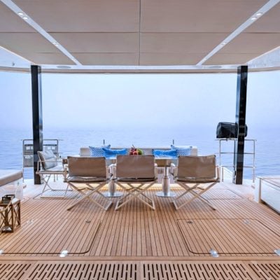 catamaran_endless_horizon_aft_deck
