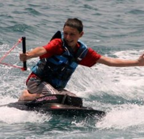 catamaran_euphoria_kneeboard catamaran_euphoria_kneeboard