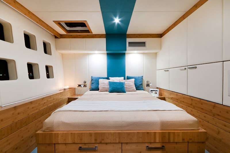 catamaran_excess_guest_cabin2