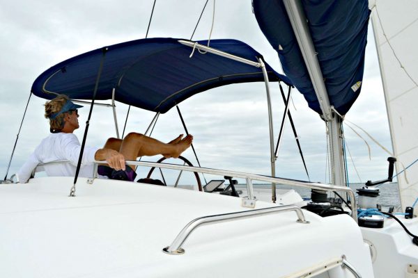 catamaran_island_girl_flybridge catamaran_island_girl_flybridge