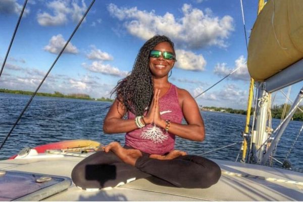 catamaran_island_girl_yoga catamaran_island_girl_yoga