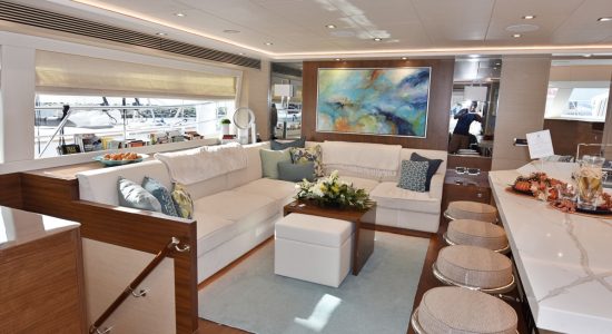 catamaran_mucho_gusto_main_salon catamaran_mucho_gusto_main_salon