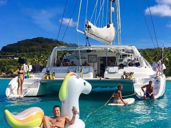 catamaran_pelican_waterfun-1 catamaran_pelican_waterfun-1