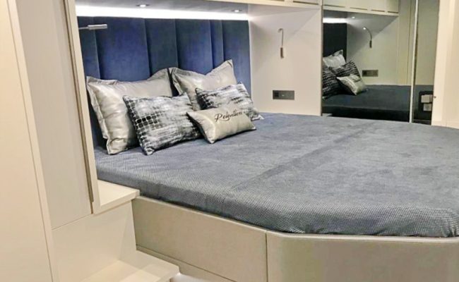 catamaran_relentless_guest_cabin catamaran_relentless_guest_cabin