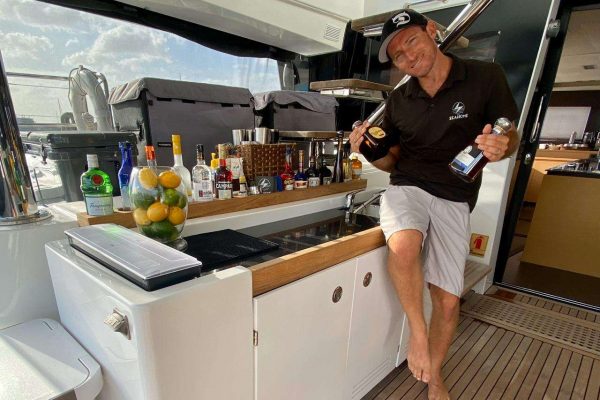 catamaran_seahome_captain catamaran_seahome_captain