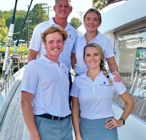 catamaran_tell_star_crew catamaran_tell_star_crew