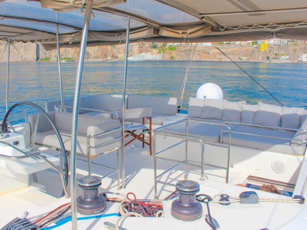 catamaran_viramar_flybridge catamaran_viramar_flybridge