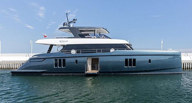 great_white_catamaran great_white_catamaran