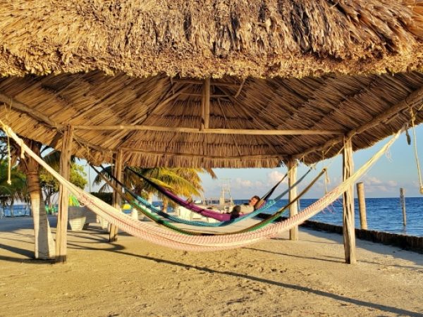 hammocks_belize