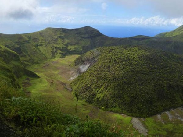 la_soufriere_volcano la_soufriere_volcano