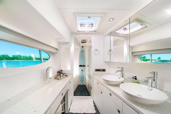 power_catamaran_indigo_master_stateroom_ensuite power_catamaran_indigo_master_stateroom_ensuite