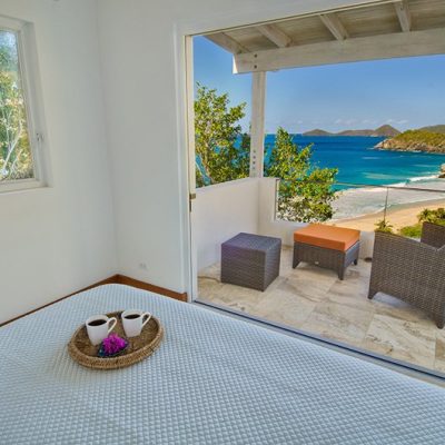 villa_soleil_master-bed villa_soleil_master-bed